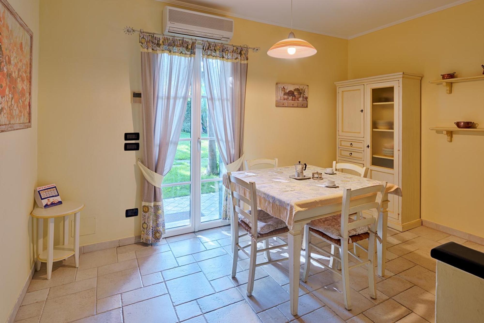 Casa Vacanze Nel Giardino Di Renzo Imperia Kültér fotó